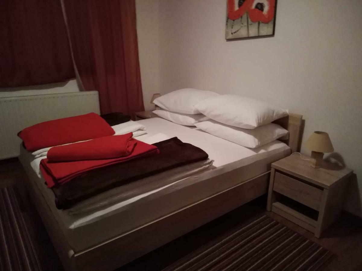 Guest House Sumski Dvor Vrhovine Екстер'єр фото